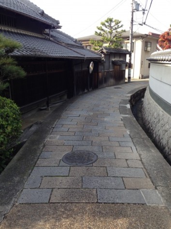 20141130_051015683_iOS